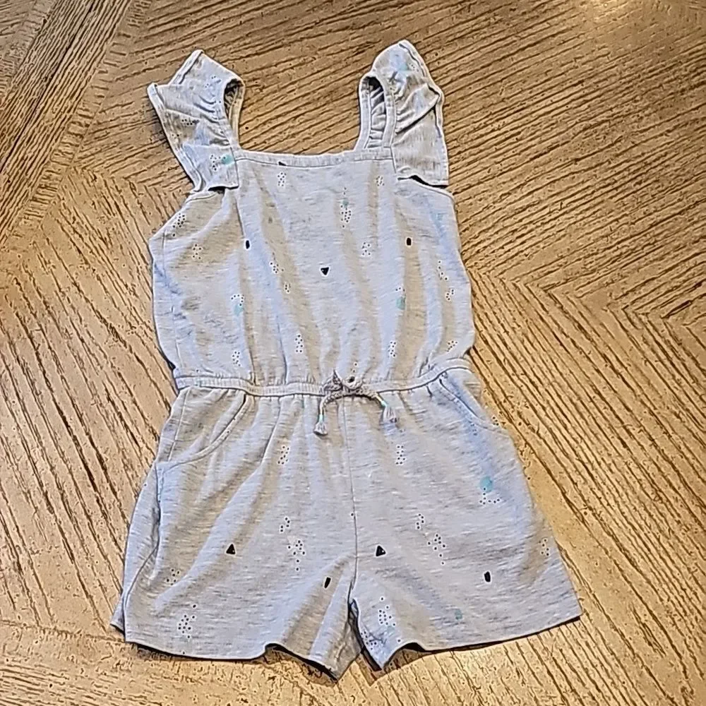 Girls gray short romper size M 7/8